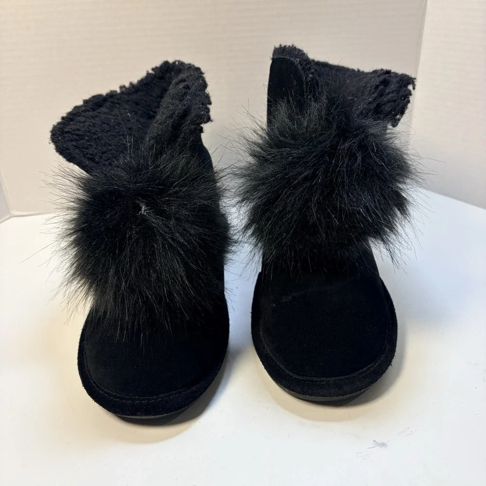 Bearpaw Black Suede Fur Pom Pom‎ Cozy Boots Size 8